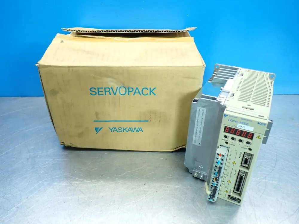 Yaskawa Sigma Ii Series Servopack Ac Servo Drive Servo Amplifier - Sgdh-10de