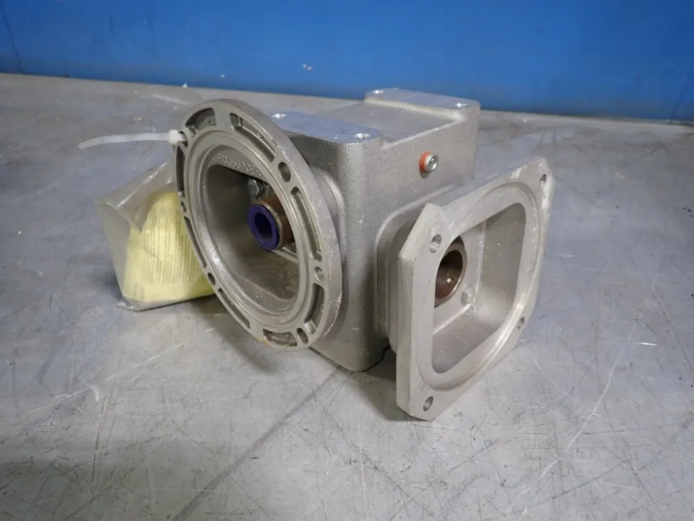 Grove Gear 5:1 Ratio Gear Reducer - El-fhmq-821-5-hr-140-24