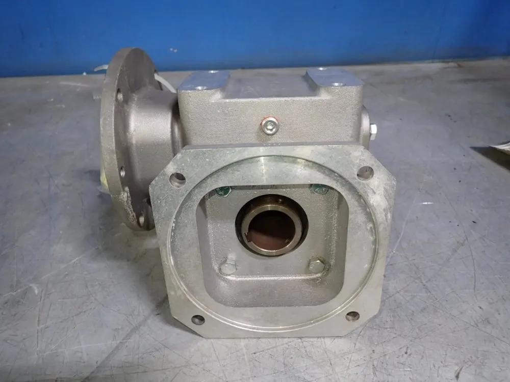 Grove Gear 5:1 Ratio Gear Reducer - El-fhmq-821-5-hr-140-24