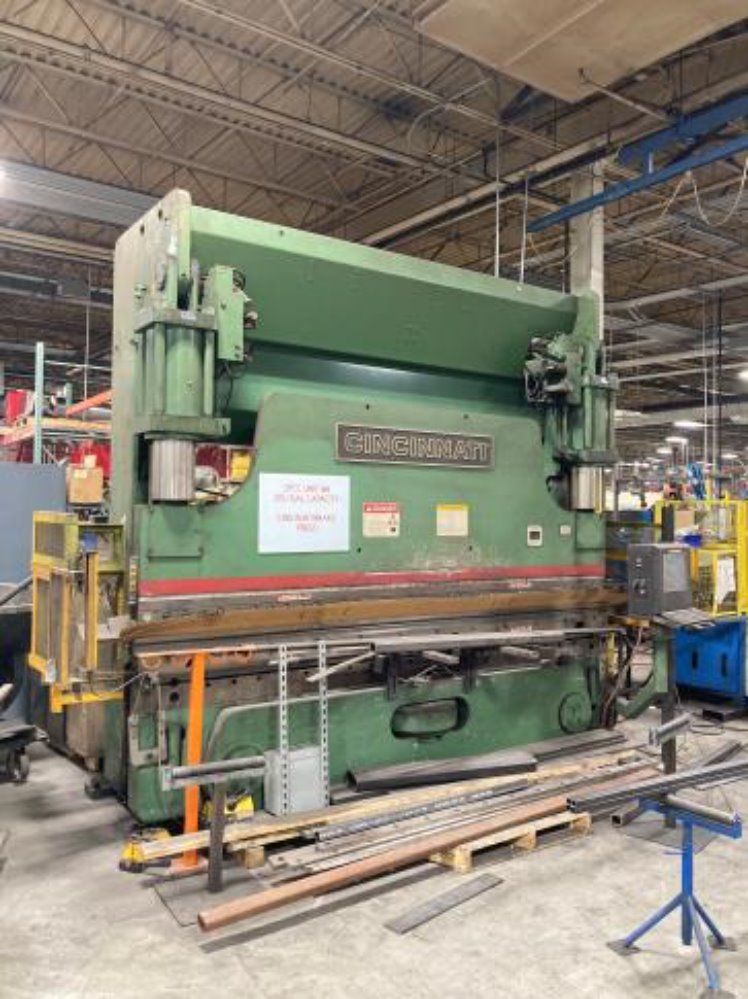 CINCINNATI 230AF X 10 FT PRESS BRAKE