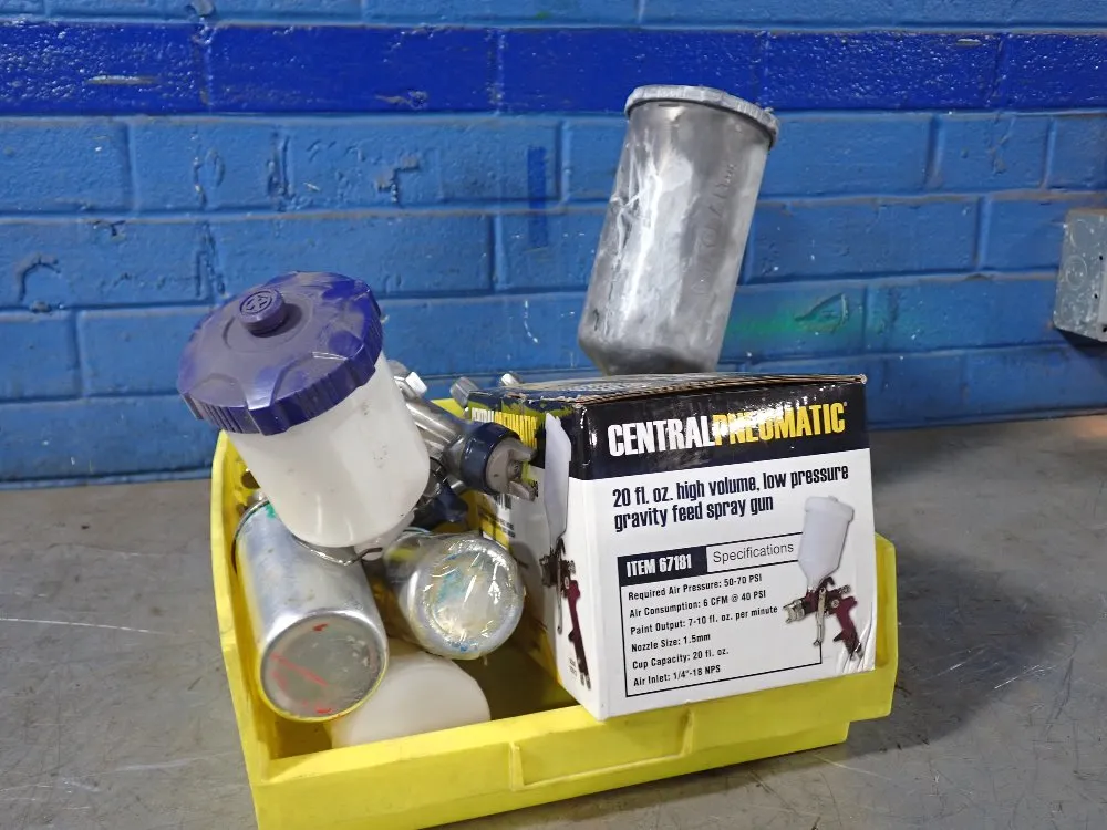 GRAVITY FEED, SPRAY GUN