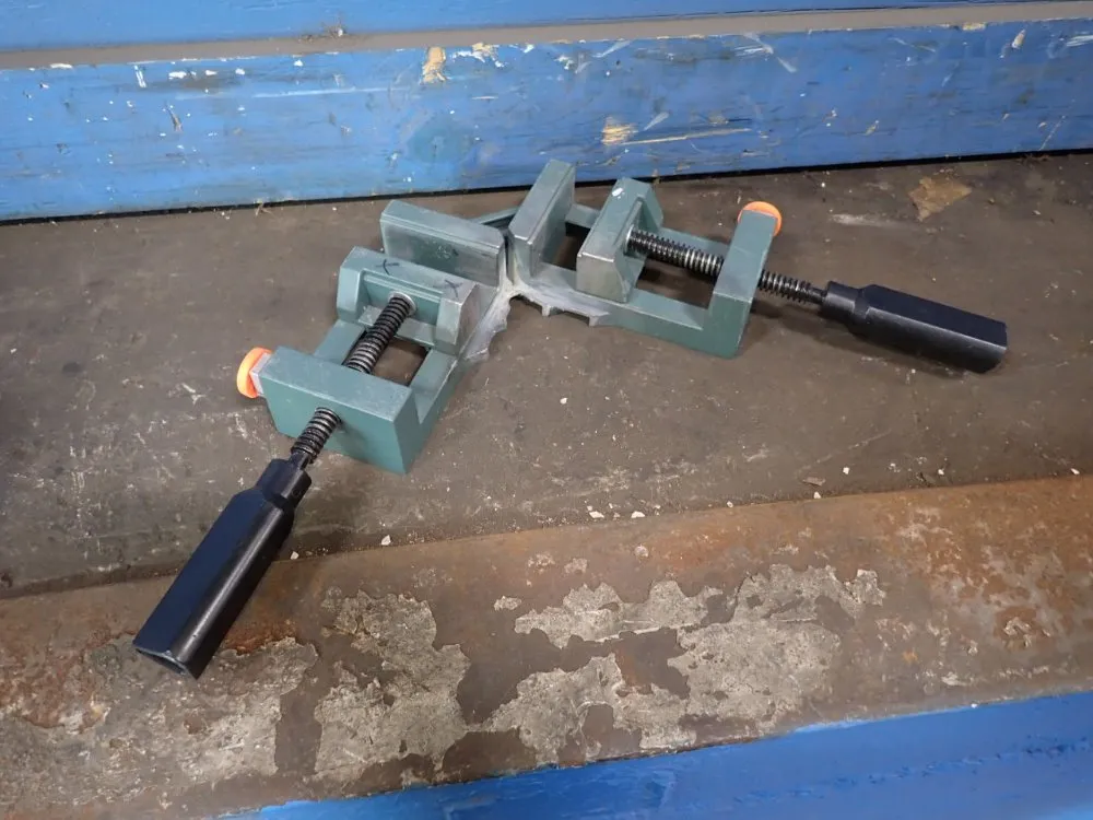 CORNER VISE CLAMP