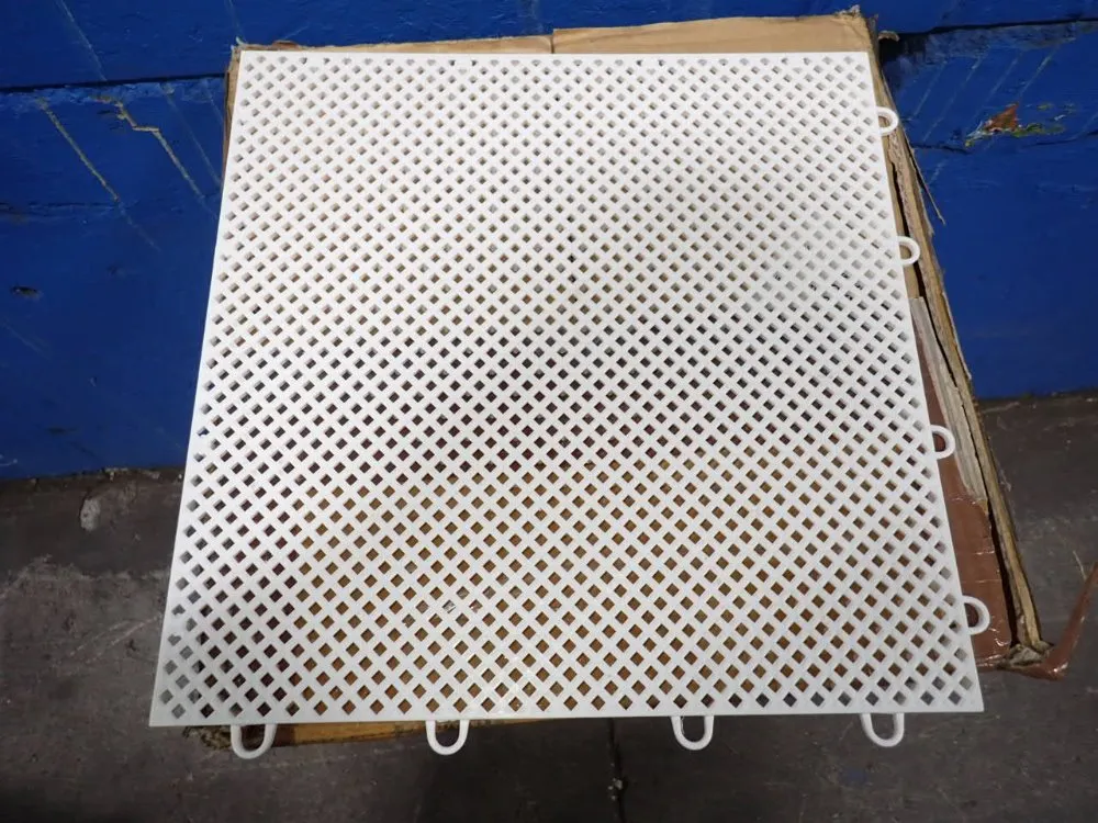 Kiwi Plastic Floor Tiles