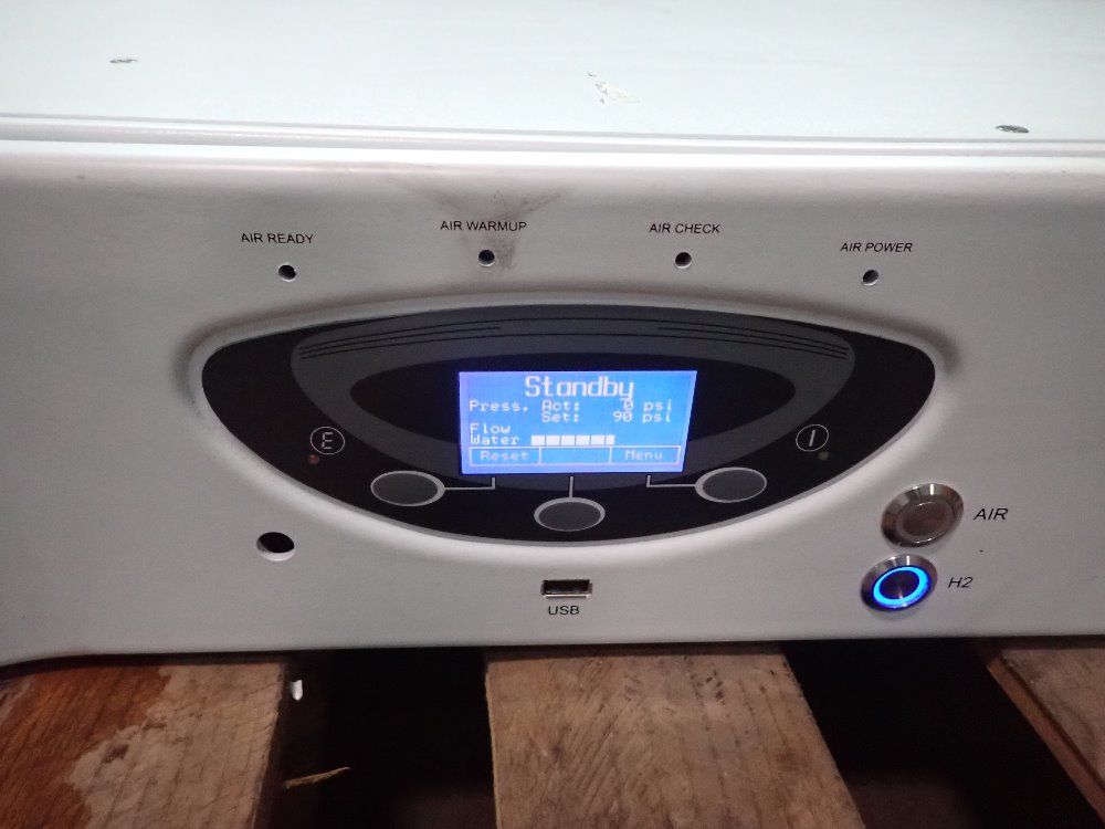 Perkin Elmer Hydrogen Generator (powers On) - Fid Station 350