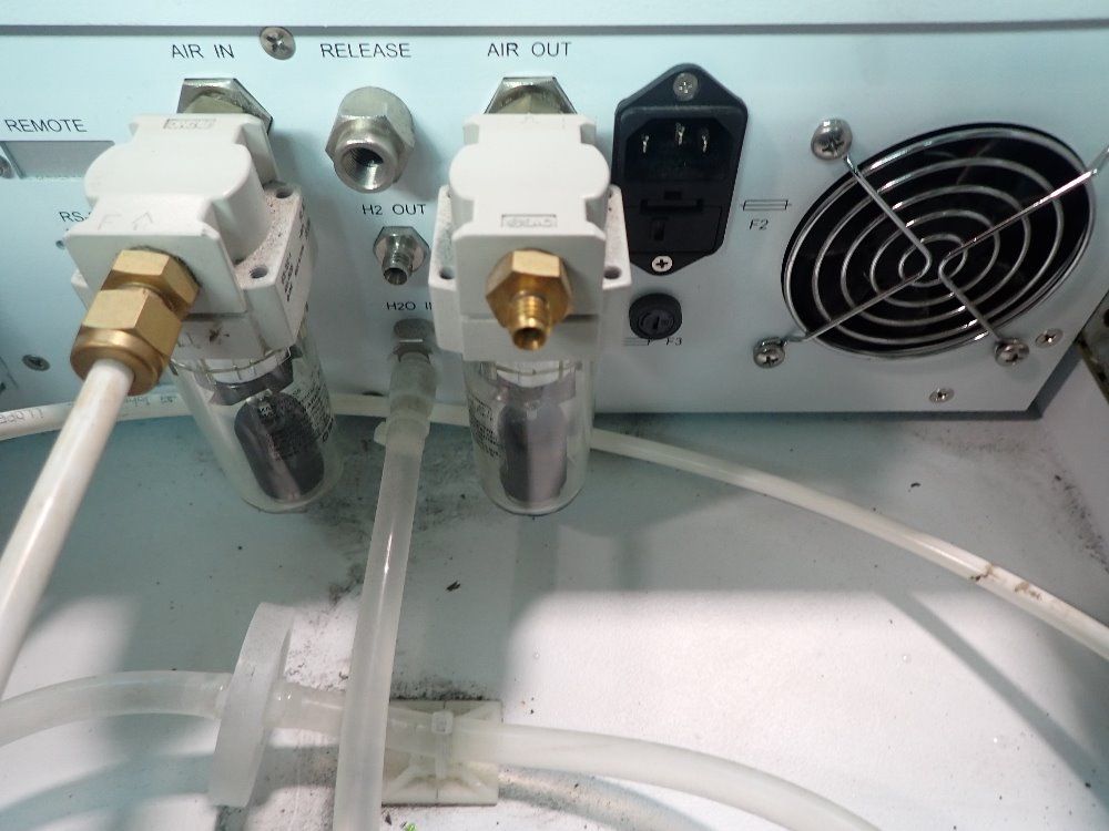 Perkin Elmer Hydrogen Generator (powers On) - Fid Station 350