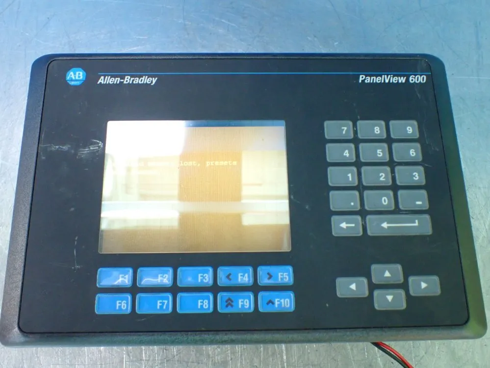 Allen-bradley Panelview 600 Operator Panel - 2711-b6c8l1