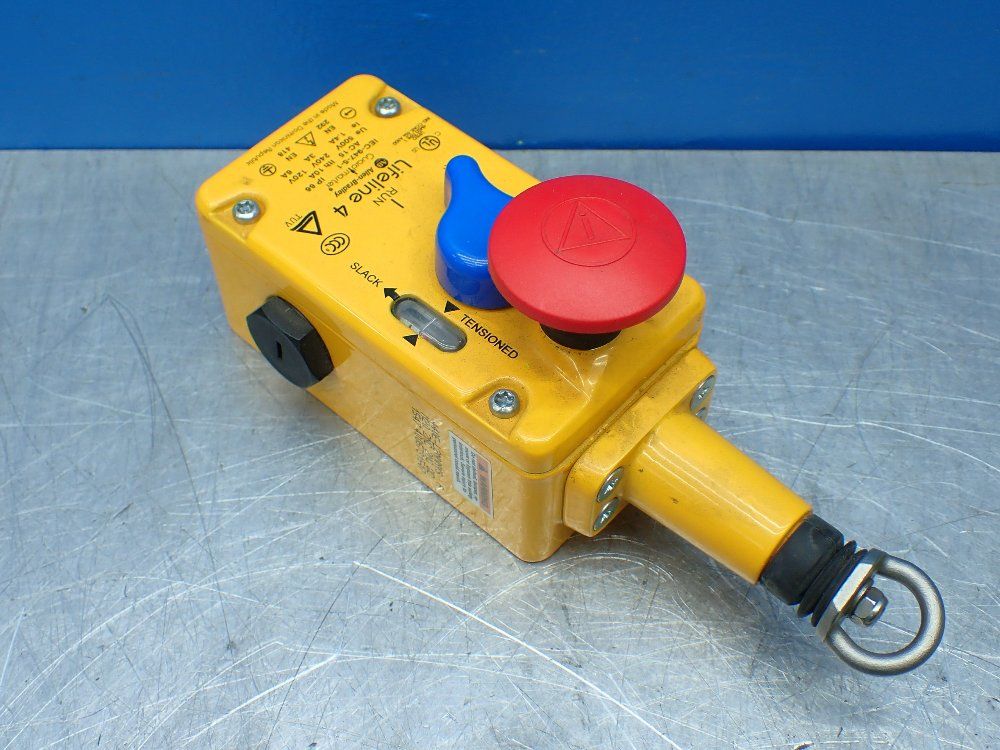 Allen-bradley Lifeline 4 Guardmaster Pull Cable Switch - 440e-l2nnnys