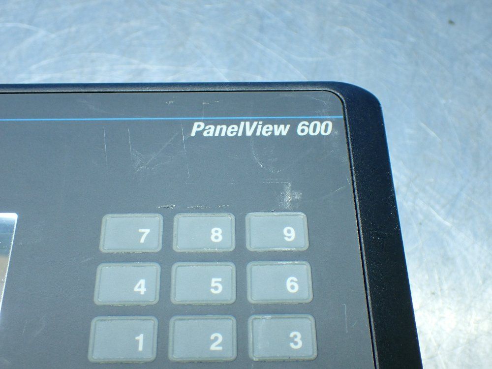 Allen-bradley Panelview 600 Operator Panel. - 2711-b6c8l1