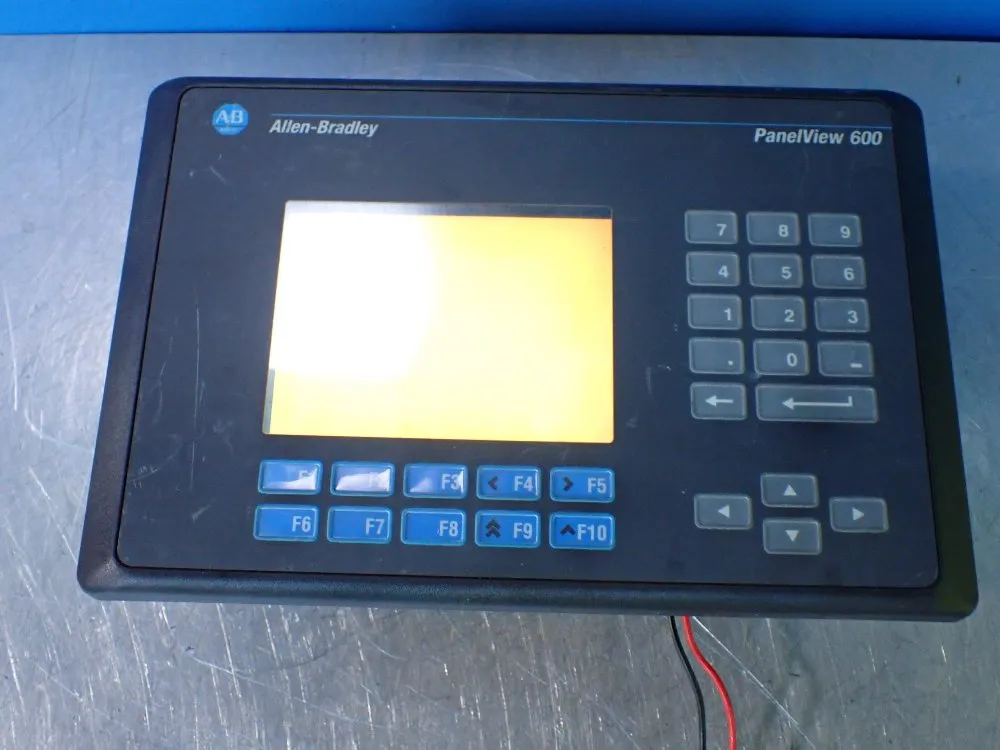 Allen-bradley Panelview 600 Operator Panel - 2711-b6c8l1