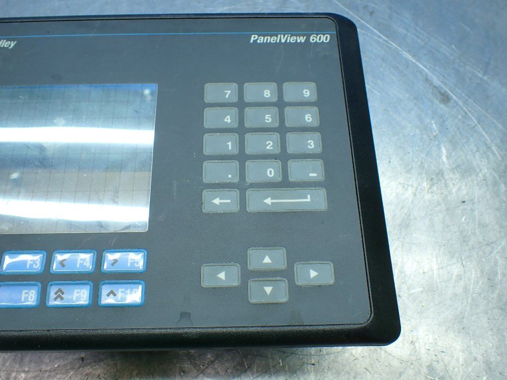 Allen-bradley Panelview 600 Operator Panel - 2711-b6c8l1