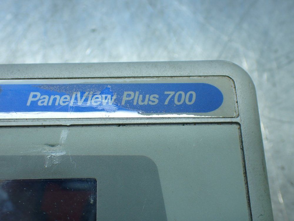 Allen-bradley Panelview Plus 700 Operator Panel - 2711p-t7c4d1