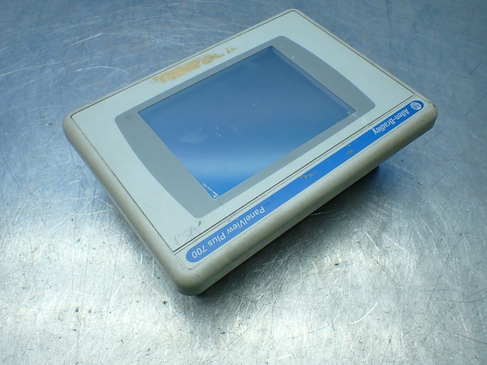 Allen-bradley Panelview Plus 700. Operator Panel - 2711p-t7c4d6