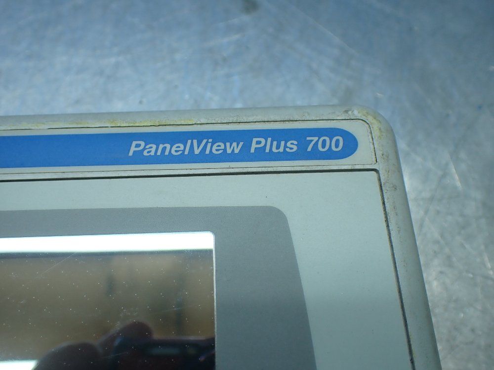 Allen-bradley Panelview Plus 700 Operator Panel Interface. - 2711p-t7c4d6