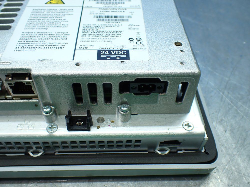 Allen-bradley Panelview Plus 700 Operator Panel Interface. - 2711p-t7c4d6