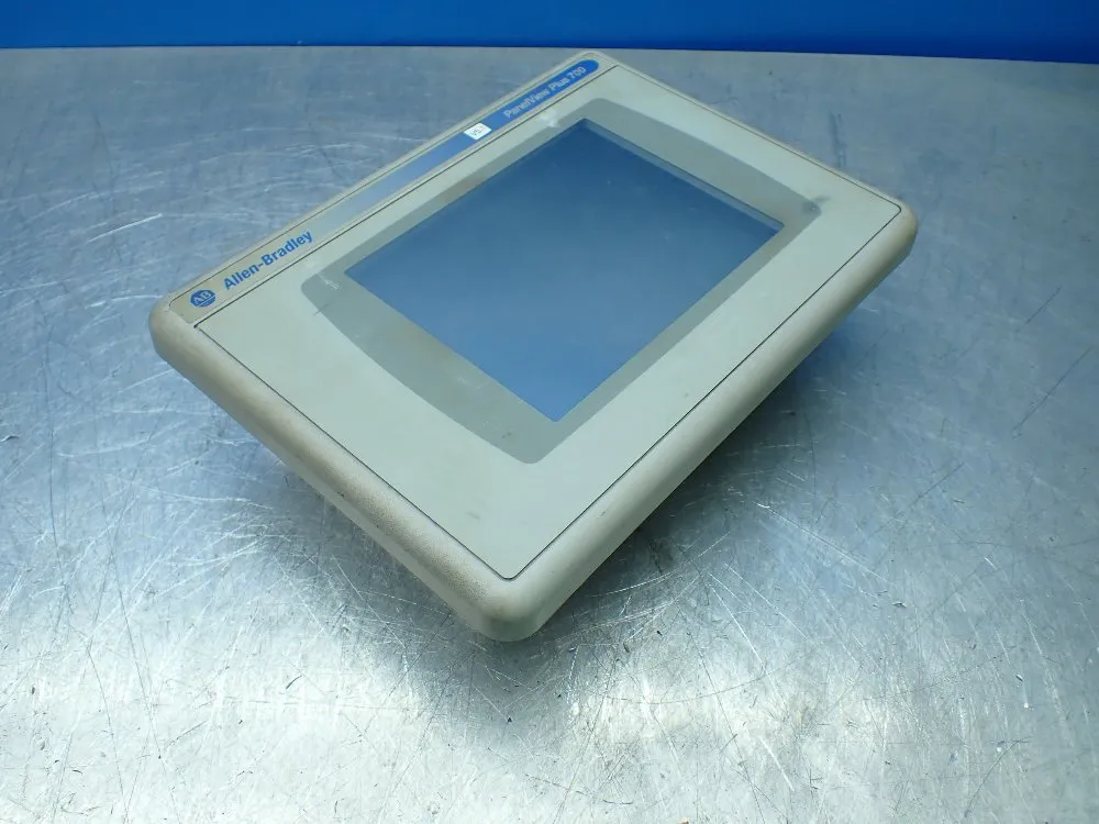 Allen-bradley Panelview Plus 700; Operator Panel - 2711p-t7c4d1