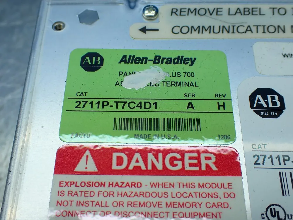 Allen-bradley Panelview Plus 700; Operator Panel - 2711p-t7c4d1