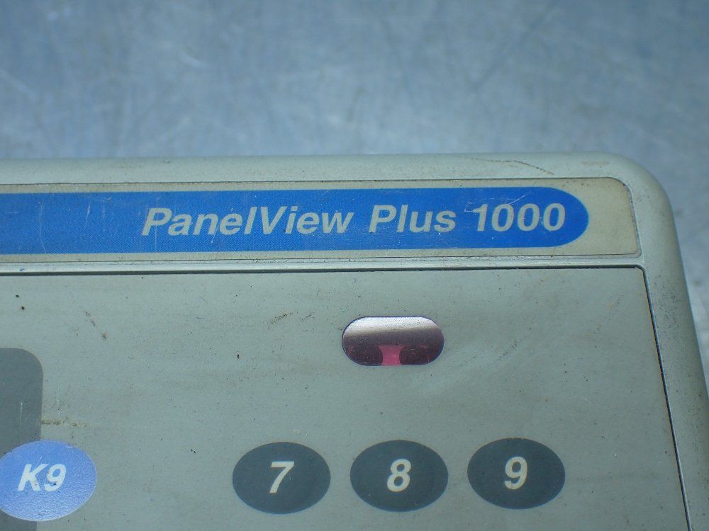 Allen-bradley Panelview Plus 1000 Operator Panel - 2711p-b10c4d1