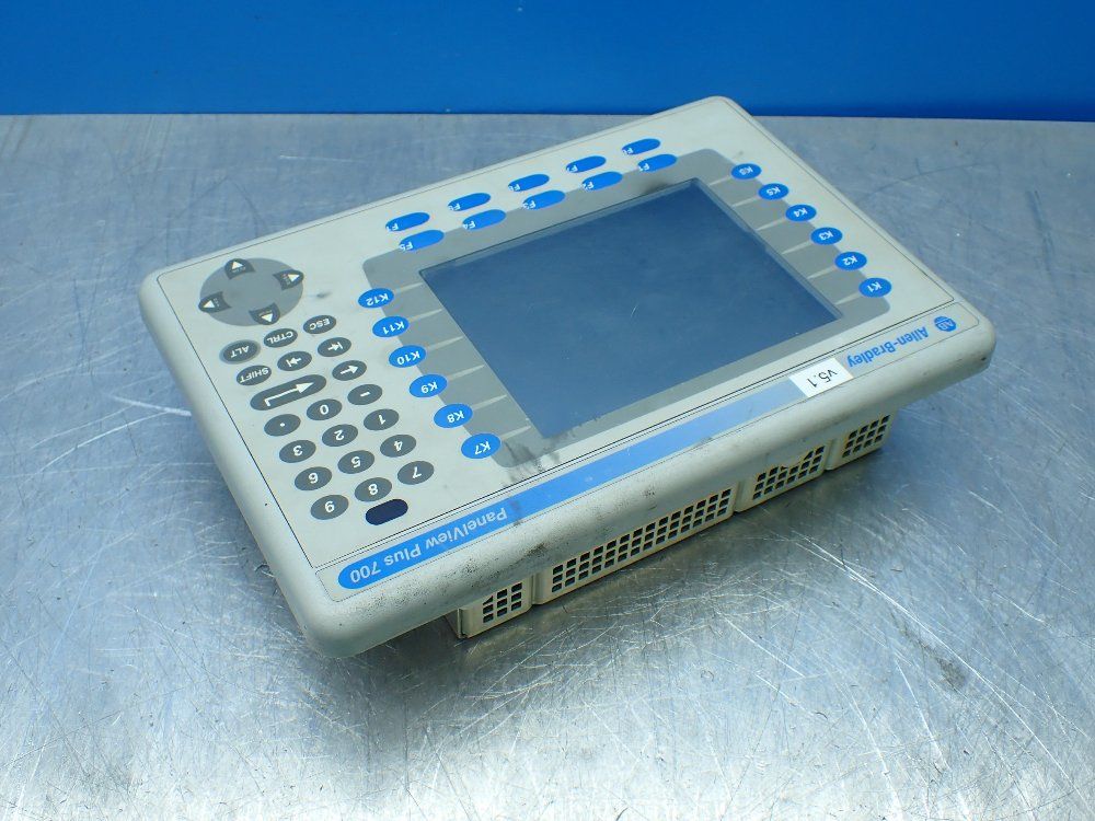 Allen-bradley Panelview Plus, 700 Operator Panel Interface - 2711p-b7c4d1