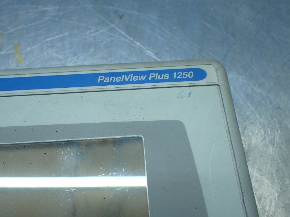 Allen-bradley Panelview Plus 1250 Operator Panel - 2711p-t12c4d8