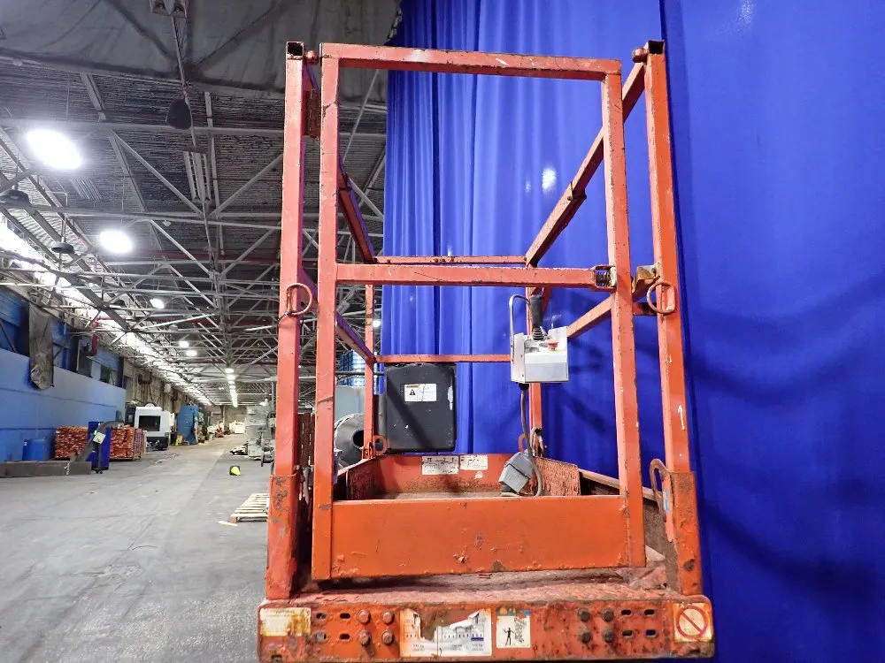 Skyjack 550 Lbs Scissor Lift - Sj111-3219