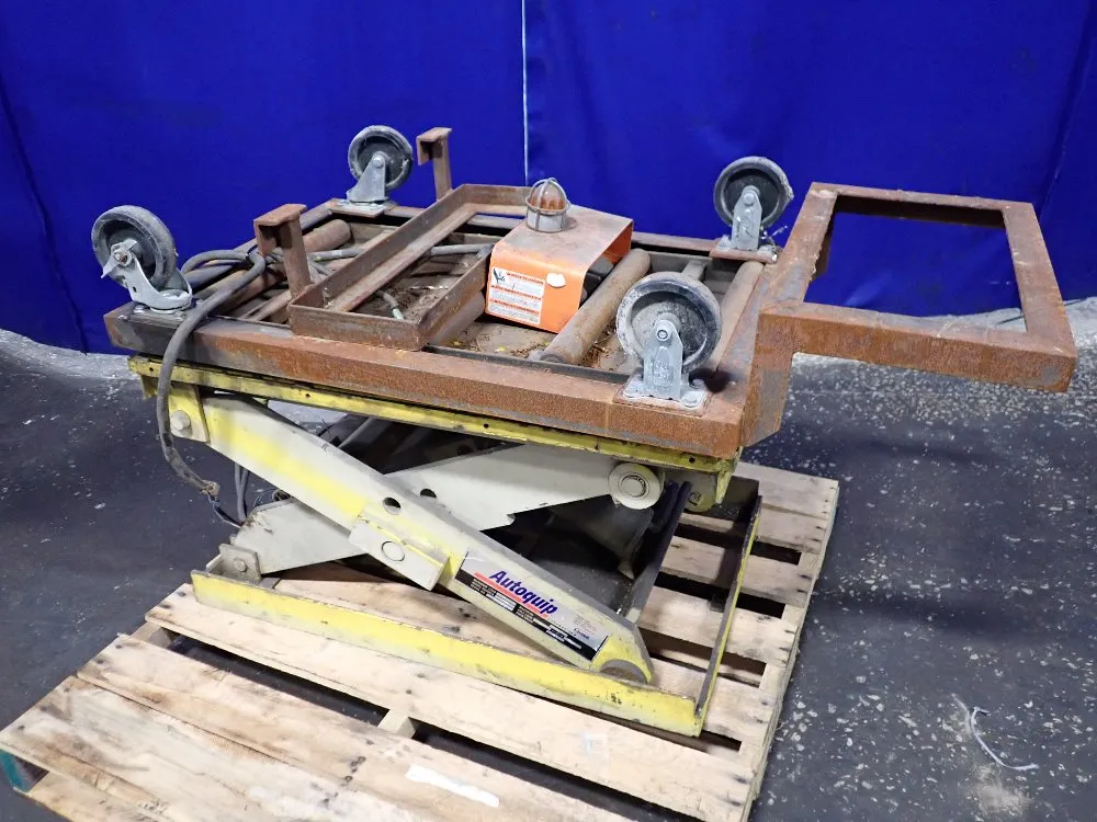 LIFT TABLE