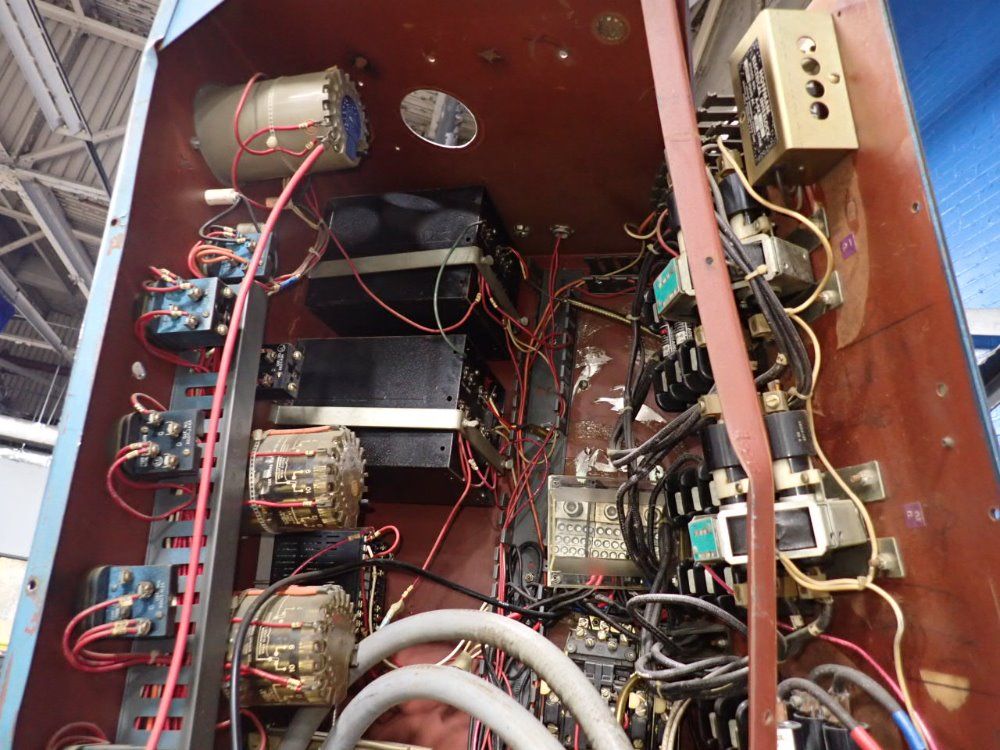 Pasadena Hydraulic Inc 25 1/2"x28" 1969 Pasadena Hydraulic Inc 150mr-573c-14-z4-c Platen Press - 150mr-573c-14-z4-c