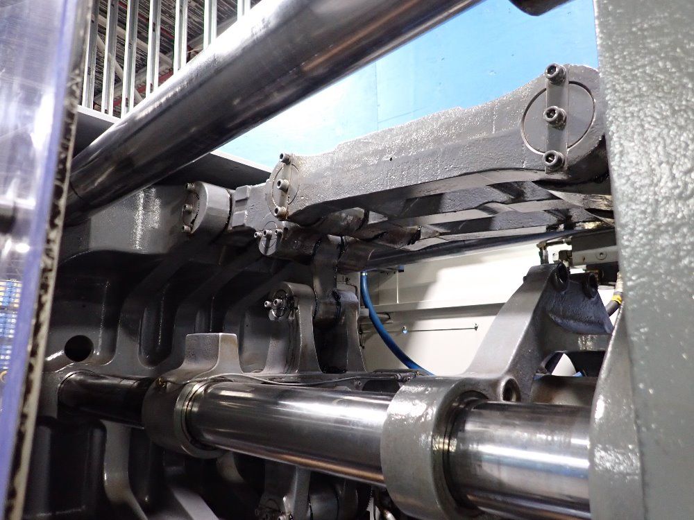 Toyo Machine Injection Molder