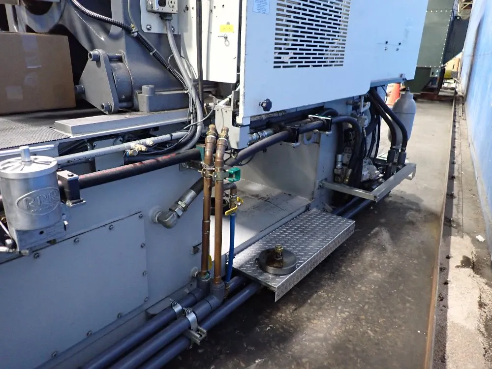 Toyo Machine Injection Molder