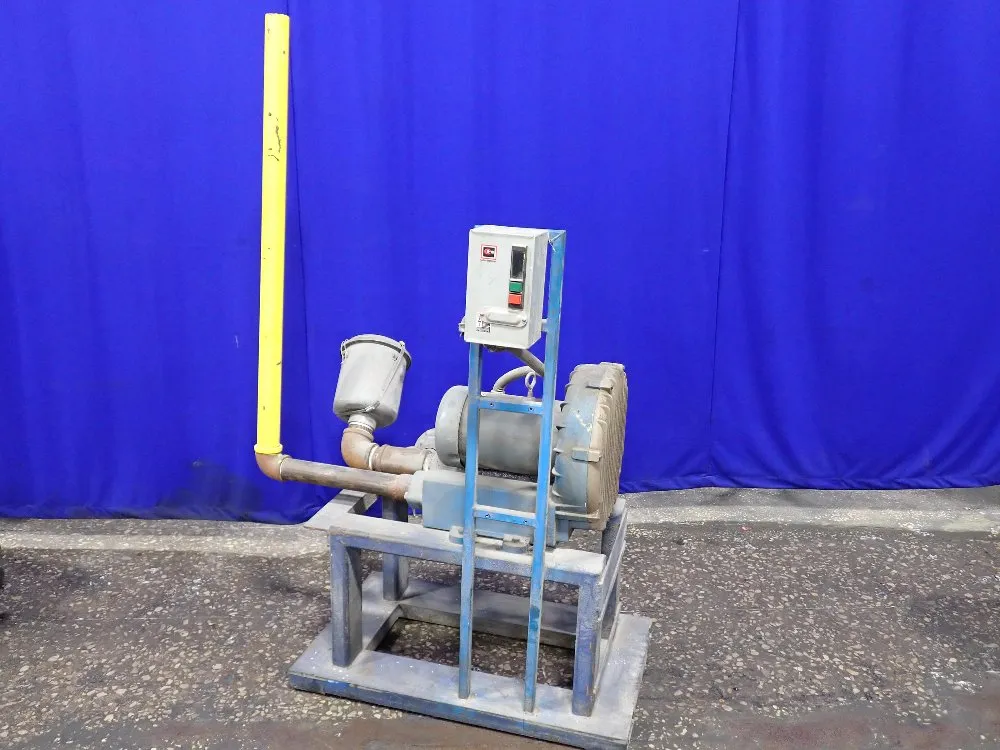 VACUUM PUMP UNIT