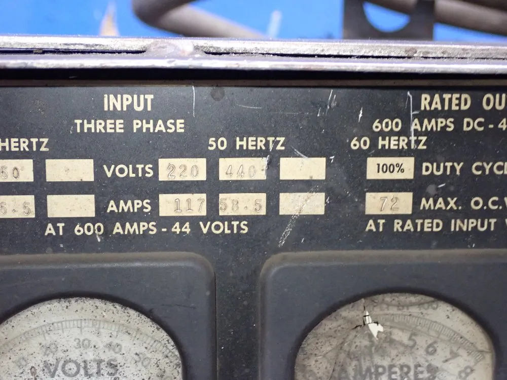 Lincoln Electric 600 Amp Welder - Ideal Arc Dc-600