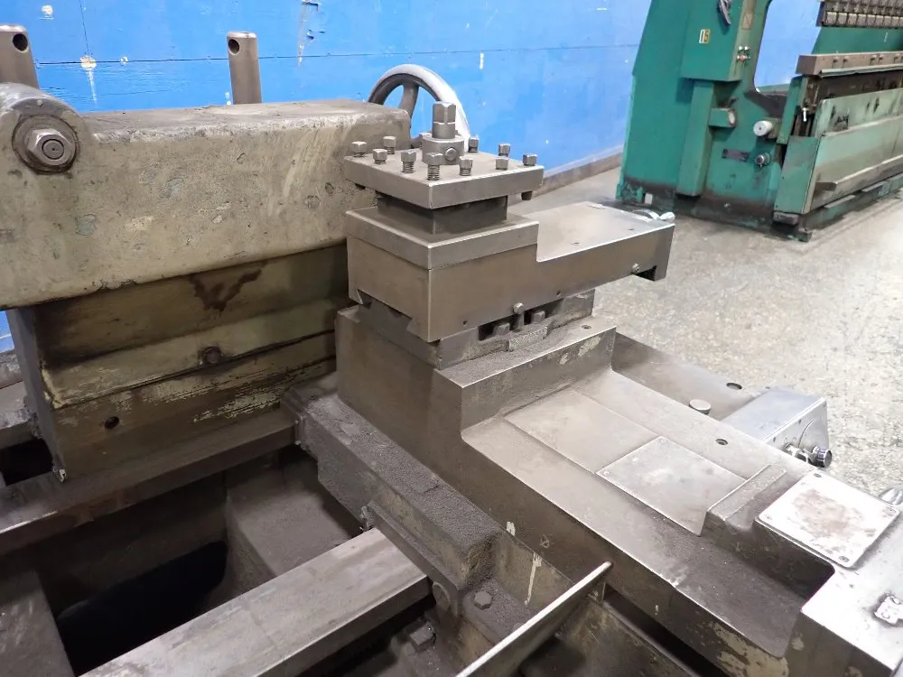 Clausing 41"/44" X 118" Trident 33" Gap Bed Lathe - Trident 33