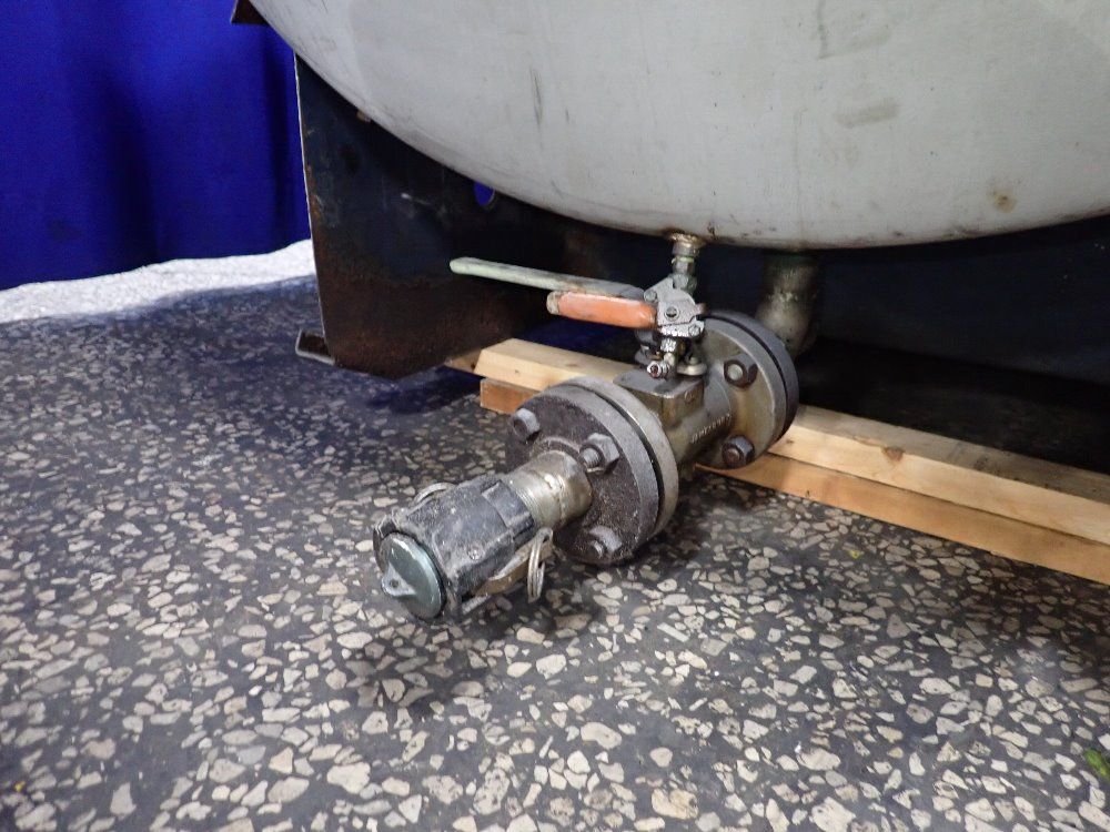 Aprox. 1300 Gallon S/s Tank