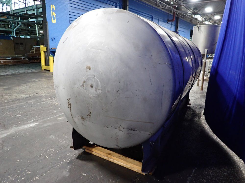 Aprox. 1300 Gallon S/s Tank