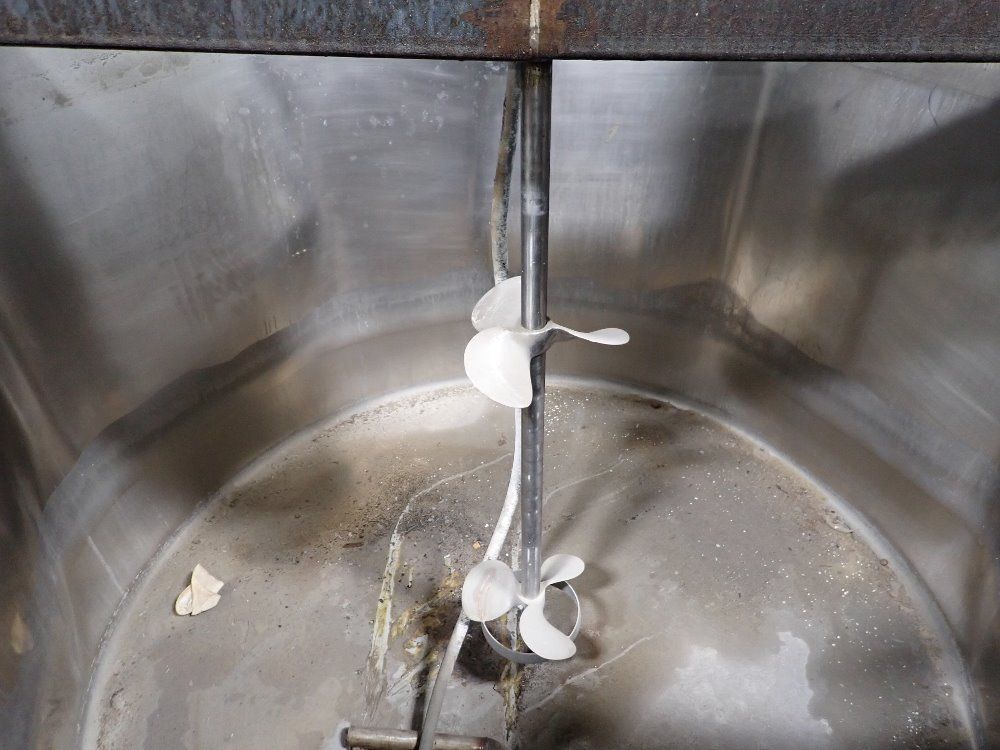 Aprox. 500 Gallon Mixer