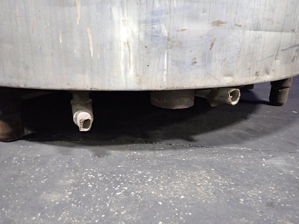 Aprox. 1100 Gallon Mixer