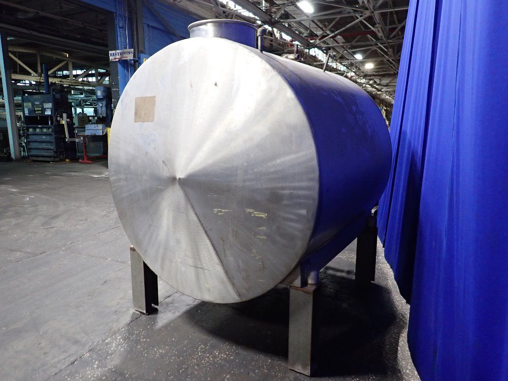Aprox. 1100 Gallon S/s Tank