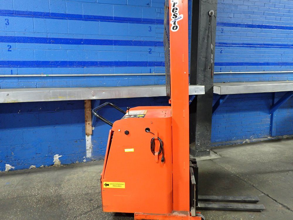 Presto Lifts Electric Forklift
