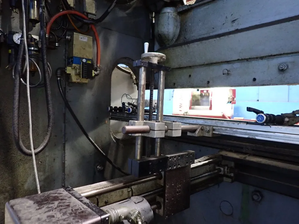 Chicago Chicago Press Brake