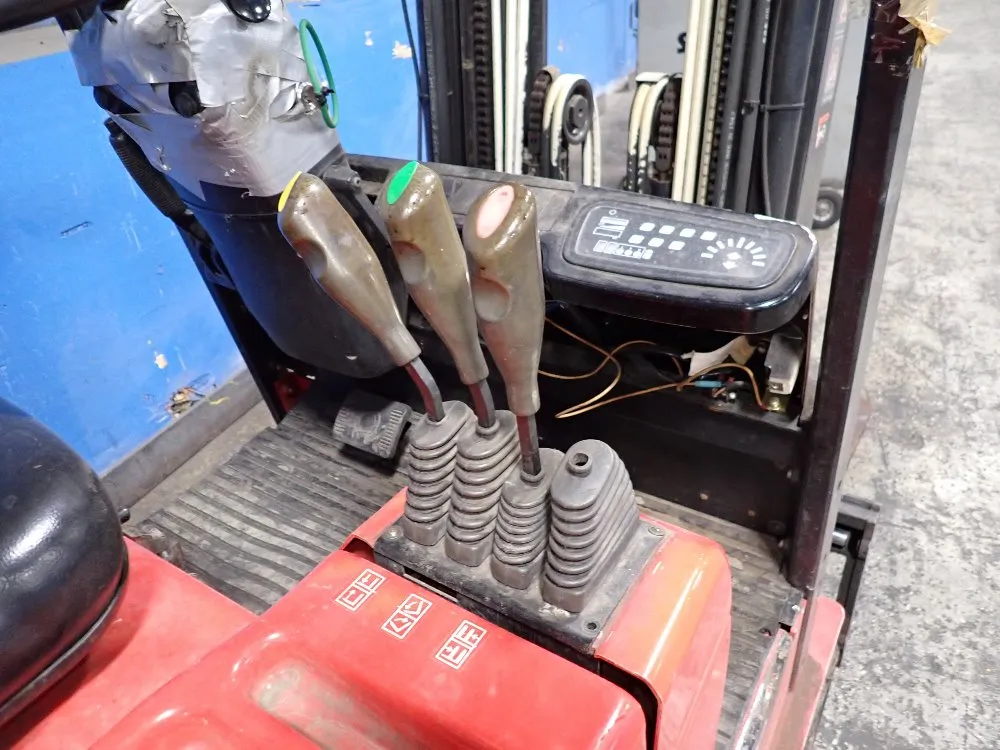 Raymond 4000 Lbs 4700c40 Electric Forklift - 4700c40