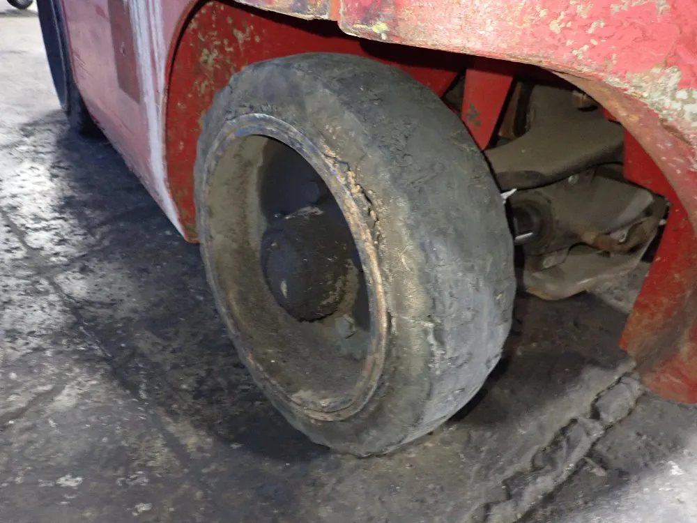 Raymond 4000 Lbs 4700c40 Electric Forklift - 4700c40