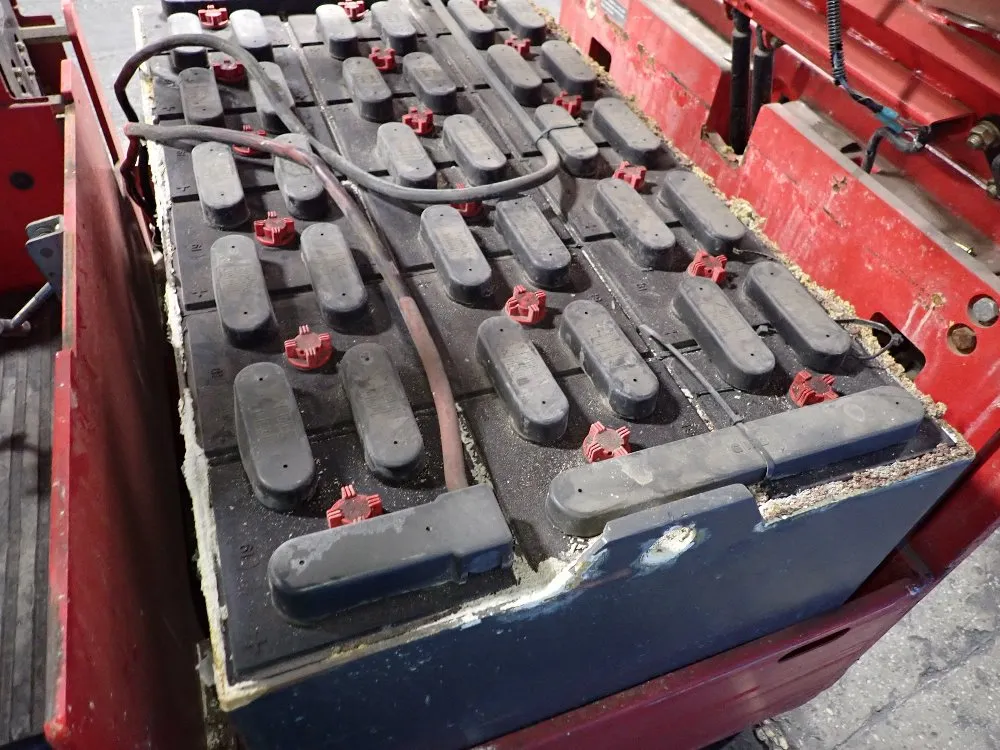 Raymond 4000 Lbs 4700c40 Electric Forklift - 4700c40