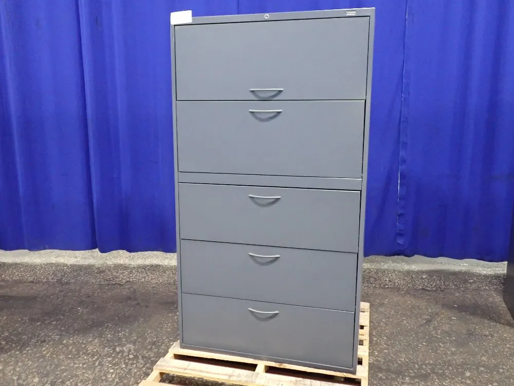 FILE CABINET
