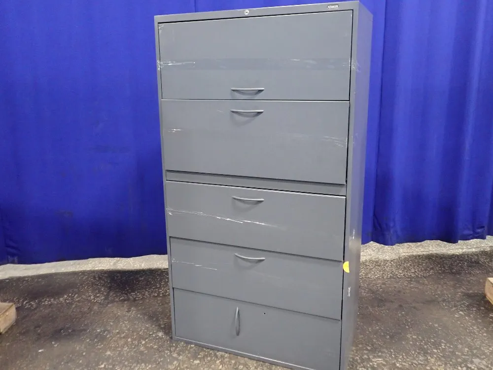 FILE CABINET