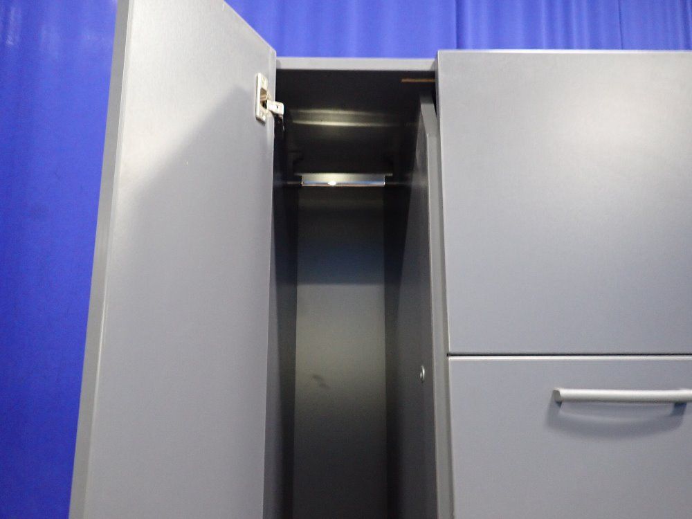 4 Drawers/12" X 19" File Cabinet