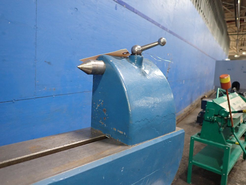 Stuhr 27" Center Bench