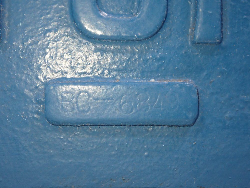 Stuhr 27" Center Bench