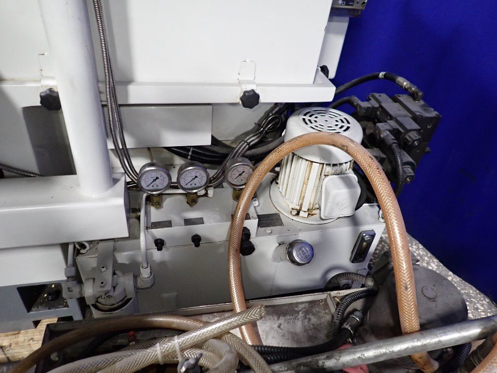 Falcon Chevalier 2004 Falcon Chevalier Cgp816 Cylindrical Grinder