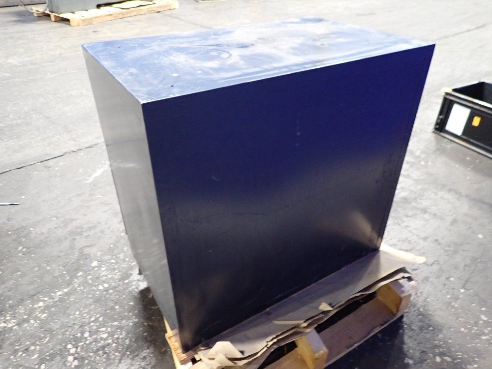 2 Drawers/17" X 27" File Cabinet