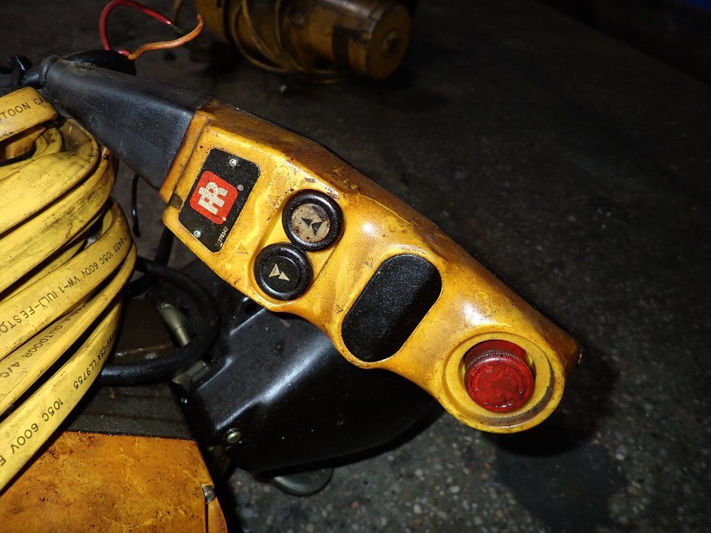 Ingersoll Rand 1/4 Ton Electric Chain Hoist