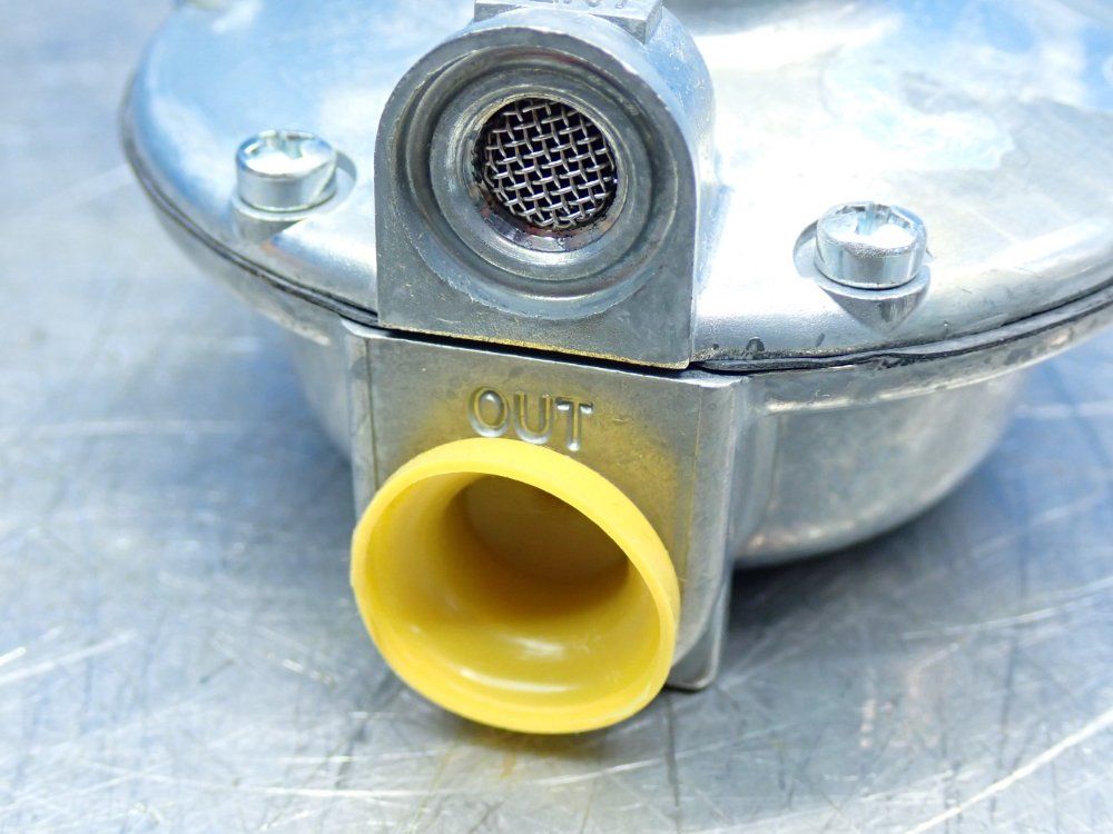 Fisher Outlet Pressure Range: 9.25-13in Wc (23-32 Mbar) 912-series Pressure Regulator - 912-122